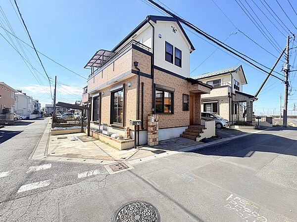 風通し・日当たりに優れる角地。開放感をお楽しみください。
