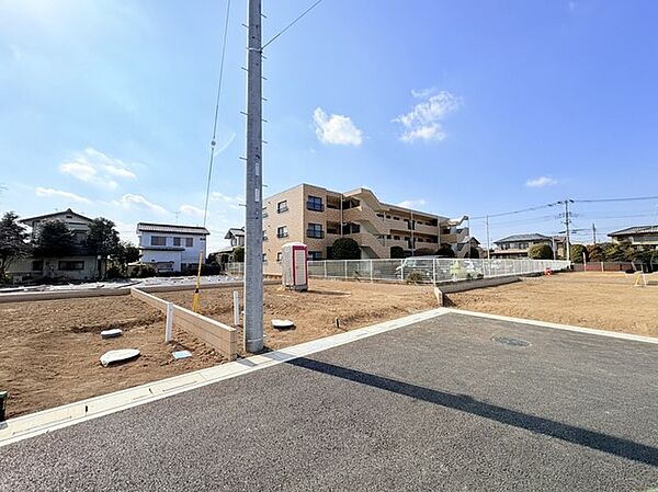 ＪＲ宇都宮線「東大宮」駅東口徒歩3分、提携駐車場もあります。エステート白馬東大宮店までお気軽にお問い合わせください。