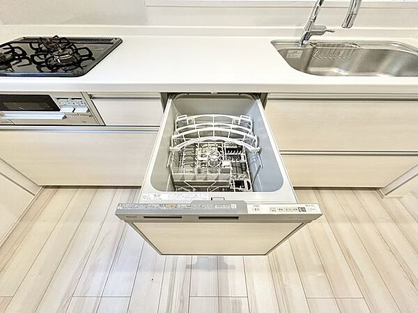 食器洗乾燥機付き、忙しい生活をサポートします。