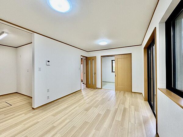 家族が自然に集りそうな広さが魅力のＬＤＫ。