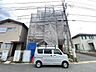 外観：閑静な住宅地で、小さなお子様がいるご家族にも安心。 