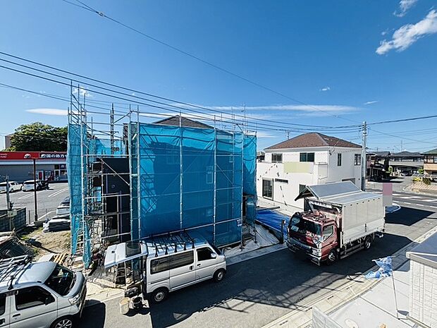 車の通りも少ない閑静な住宅地。子育てにも、第二の人生にも。