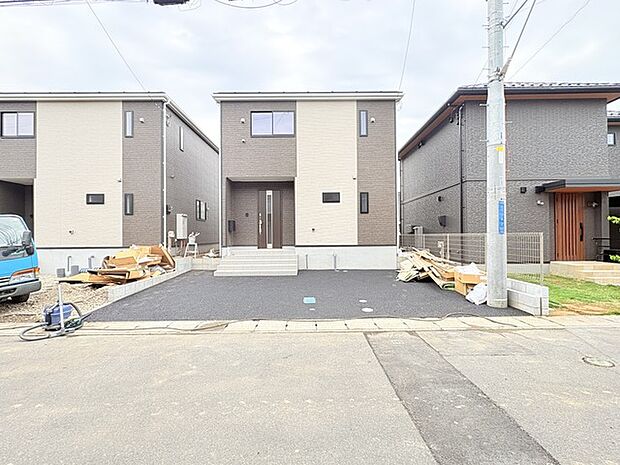 道路は約6mほどになると駐車の際の停めやすさがかなり違ってきます。
