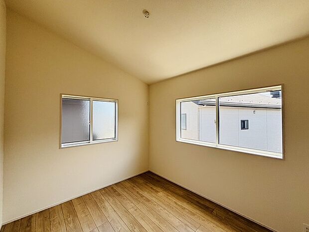 この部屋だれの部屋にしようかな、なんて会話を現地で楽しんでください。