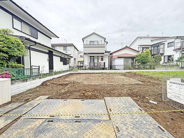 建築中ですが、同じグレードの完成済み建物を参考にご覧になることもできます。現地より最寄りの物件をご案内しますので、お気軽にご要望をお聞かせください。 