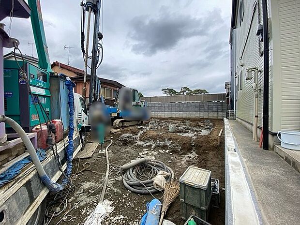 基礎から完成済みの住まいまで、各工程をご確認いただけます。 