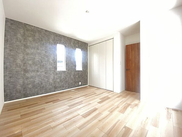 この部屋だれの部屋にしようかな、なんて会話を現地で楽しんでください。