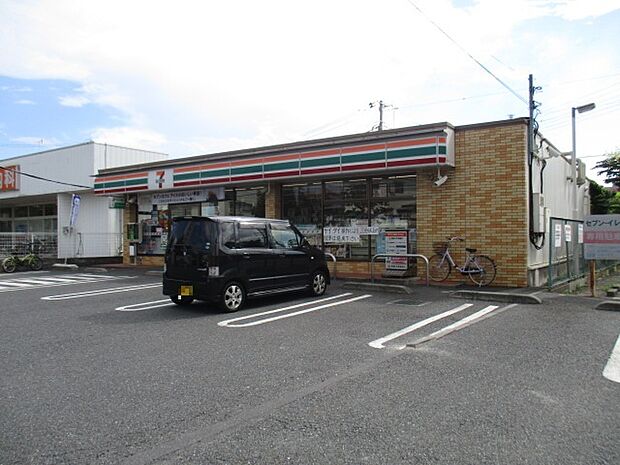 セブンイレブン桶川泉1丁目店（312m）