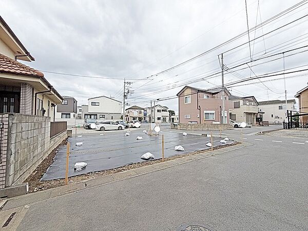 南道路と十分な奥行きを生かし、プライベート性の高い間取りをご提案します。