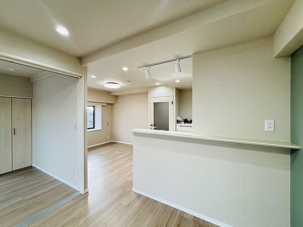 家族が自然に集りそうな広さが魅力のＬＤＫ。