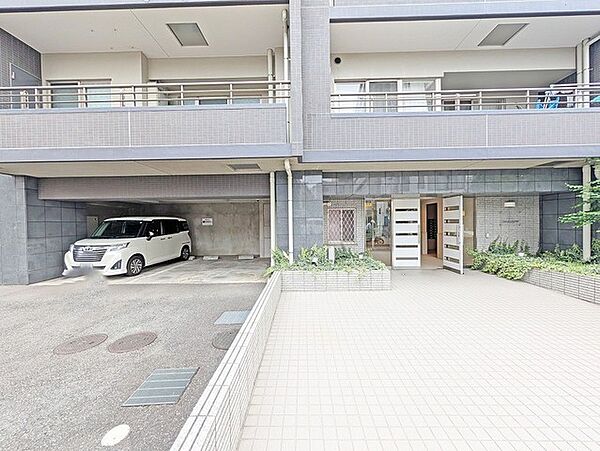 エントランスを拡大表示