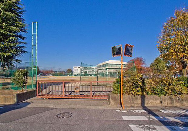 春日部市立春日部中学校(2400m)