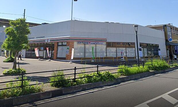 セブンイレブン 久喜東鷲宮駅前店(550m)