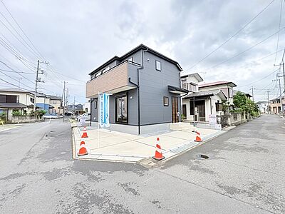 外観:牛の藤島駅徒歩6分の近さ。 忙しい朝が助かる立地、 暮らしにゆとりが生まれます。 外観:牛の藤島駅徒歩6分の近さ。 忙しい朝が助かる立地、 暮らしにゆとりが生まれます。