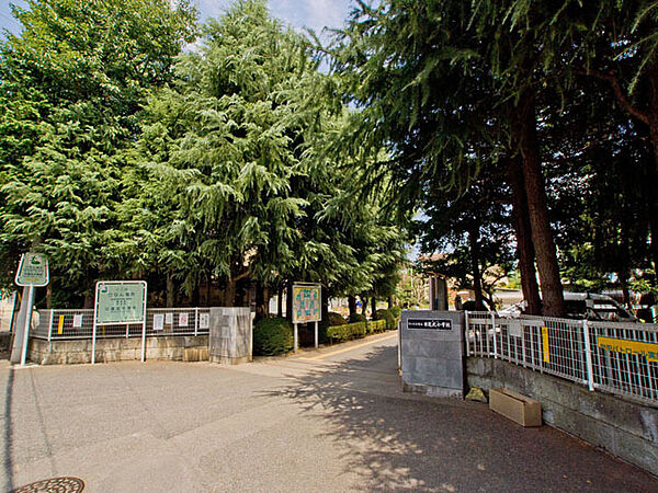 さいたま市立日進北小学校（700m）