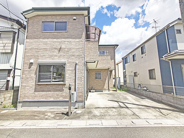 閑静な住宅地で、小さなお子様がいるご家族にも安心。