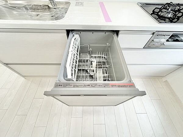 食器洗乾燥機付き、忙しい生活をサポートします。