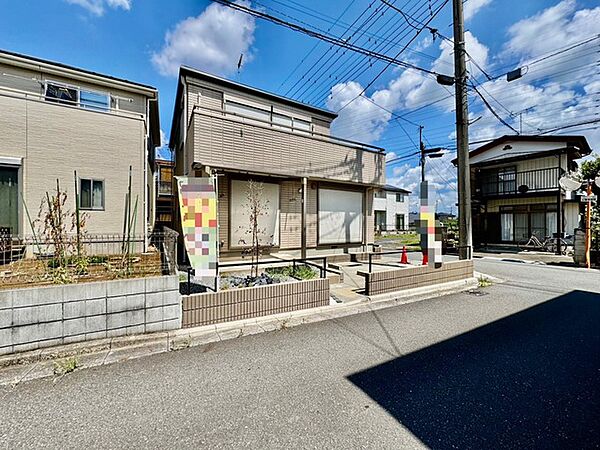 車の通りも少ない閑静な住宅地。子育てにも、第二の人生にも。
