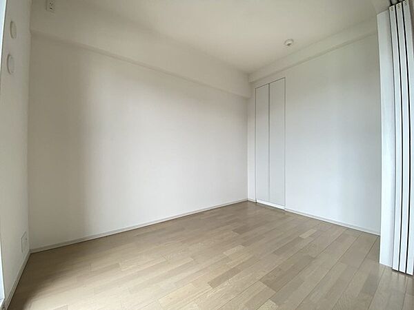 各部屋は落ち着いた雰囲気になっています。