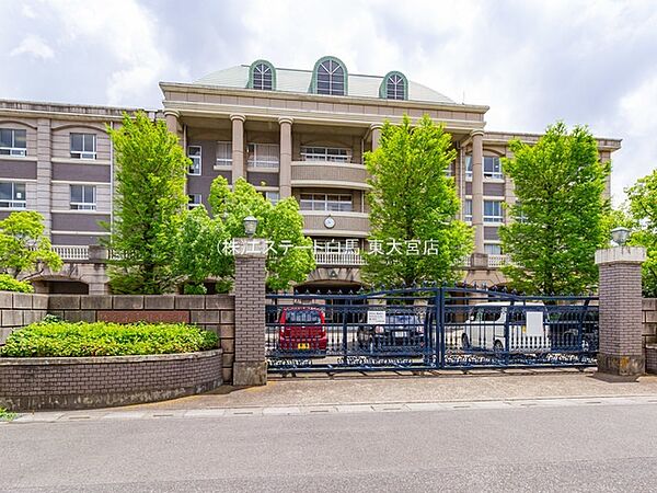 越谷市立北中学校（1330m）