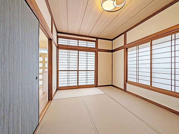 たっぷりの陽光と、心地よい風が舞い込みます。