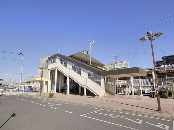 新白岡駅（1120m）