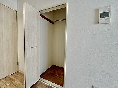 「LDKのここにも収納!」と思える場所に。あるとうれしい共用収納。