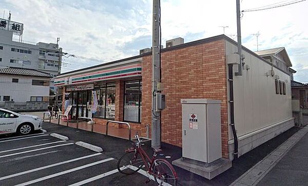 セブンイレブン久喜南店（770m）
