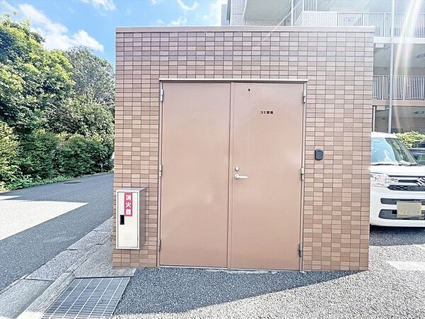 ゴミ置き場