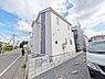 外観：車の通りも少ない閑静な住宅地。子育てにも、第二の人生にも。 