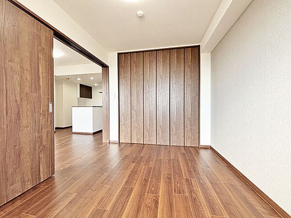 リフォームした各部屋は落ち着いた雰囲気に仕上がっています。