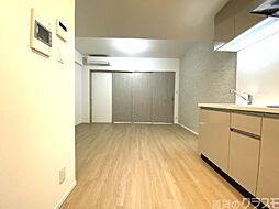 スプランディッド新大阪VI 2階1LDKのリビング/ダイニング