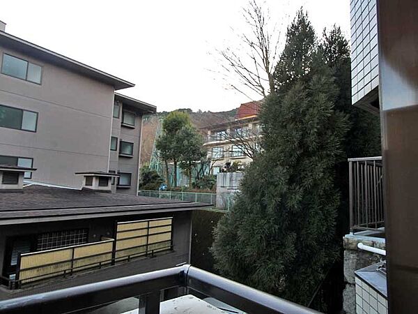 バルコニーから左側の眺望