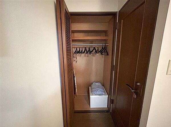 トイレ横にある収納