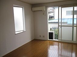 フラット程久保 2階1Kのリビング/ダイニング