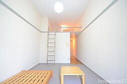 JR中央線 八王子駅 バス12分 川口川橋下車 徒歩10分の賃貸マンション 1階1Kのリビング/ダイニング