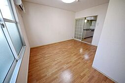 第一ジイスクハイツ 2階1Kのリビング/ダイニング