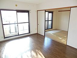 フォレストマンション 4階3LDKのリビング/ダイニング