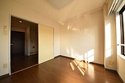 朝日チェリーヒルズ上野町 1階1Kのリビング/ダイニング