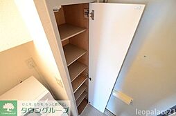 レオパレスエスパドン 2階1Kの室内