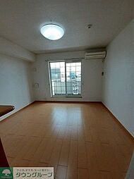 ルミエールI 1階ワンルームのリビング/ダイニング