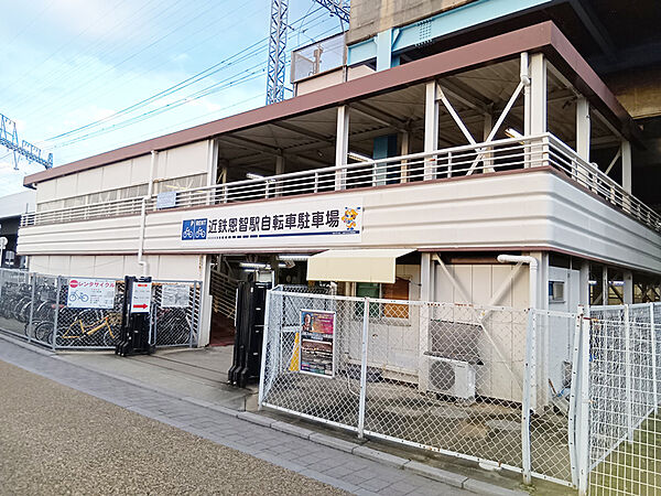 【近鉄恩智駅自転車駐車場まで徒歩2分(約160m)】24時間いつでも利用可能(定期・一時ともに)で、通勤・通学やお買い物など、日々の自転車利用を支える駐輪施設として整備されています。