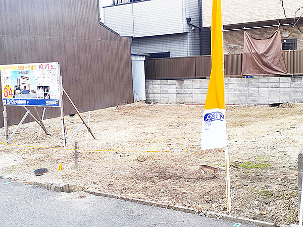 【現地土地写真】陽当り良好な敷地は、物件のイメージが湧きやすい整形地です。JR阪和線「信太山」駅まで徒歩6分！商業施設が充実した、暮らしやすい住環境です。/2026年2月撮影