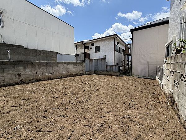 敷地面積：79.21平米