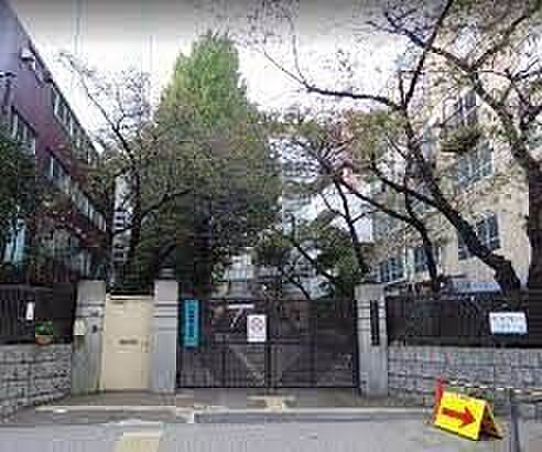 港区立六本木中学校 徒歩18分。 1410m