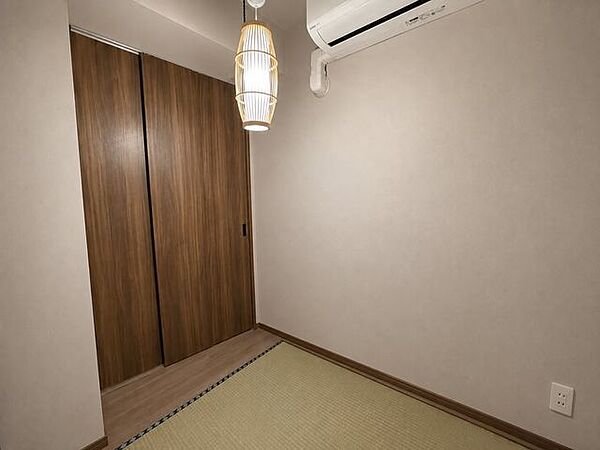 洋室（2.4帖）＋クローゼット