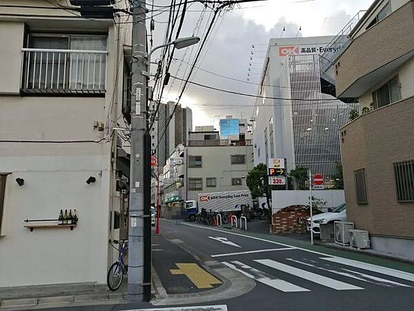 オーケー戸越店 徒歩7分。 500m