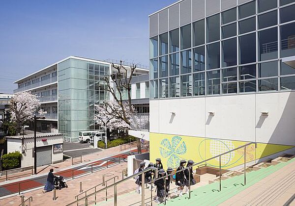 品川区立豊葉の杜学園温水プール 徒歩6分。 440m