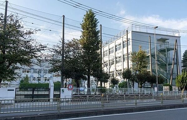 品川区立浜川中学校 徒歩10分。 800m