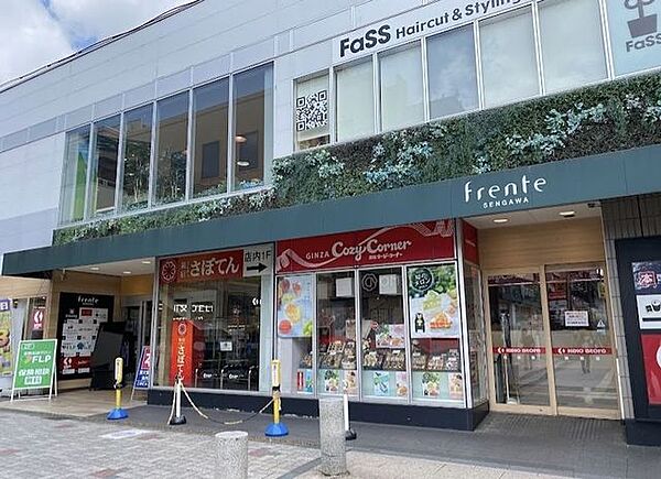フレンテ仙川 徒歩18分。 1390m